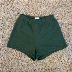 Aritzia shorts size small